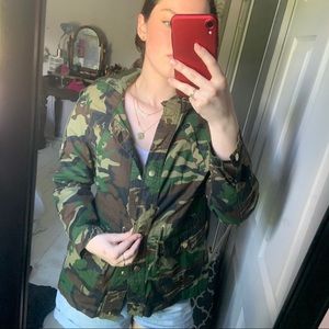 Cute camo light jacket 💚
